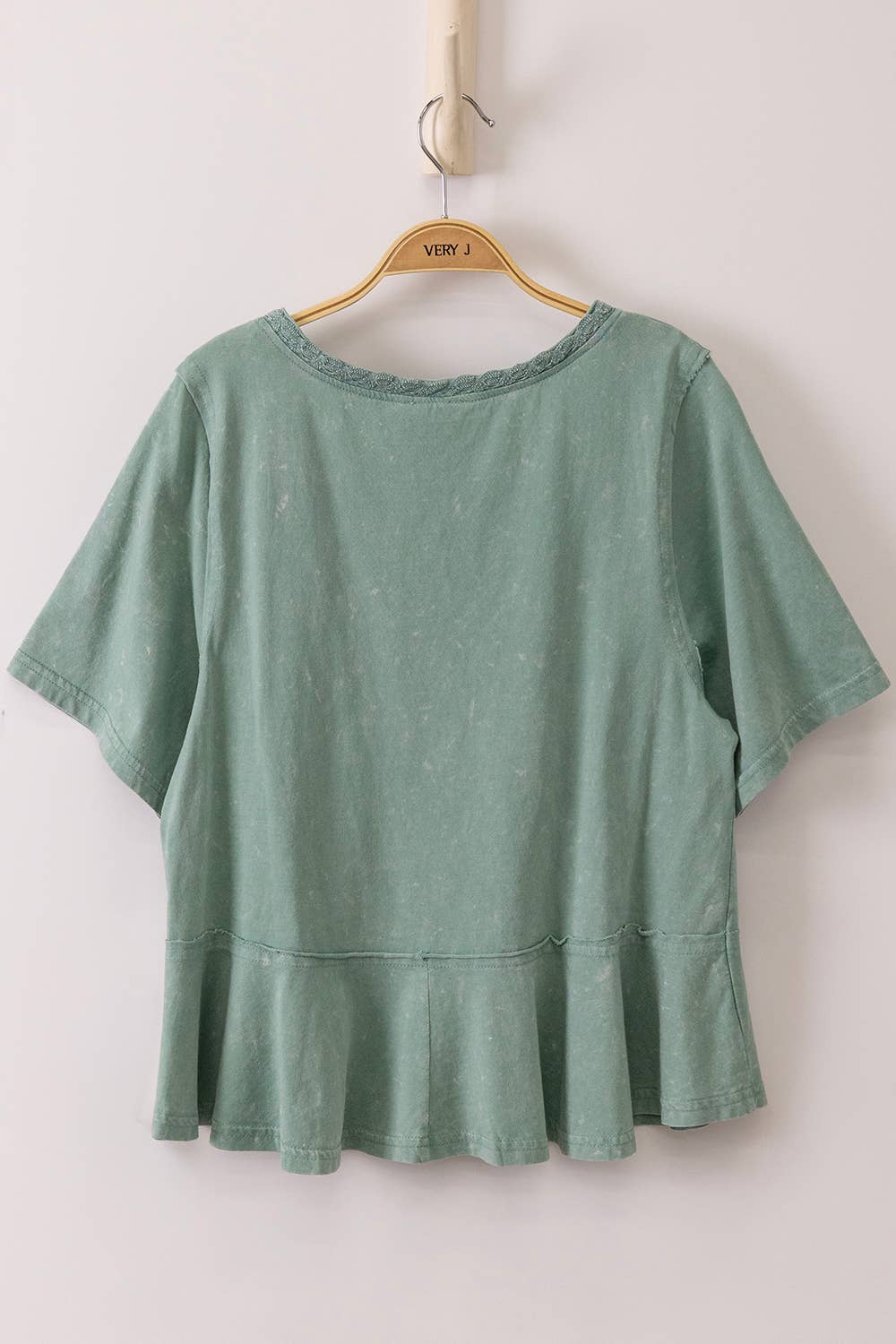NT12466-Lace Trim Detail Mineral Washed V-Neck Knit Top