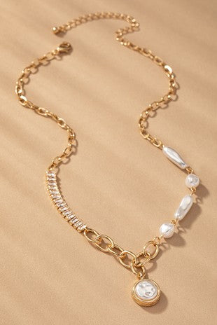 Chunky chain necklace with rhinestones and pearls #292