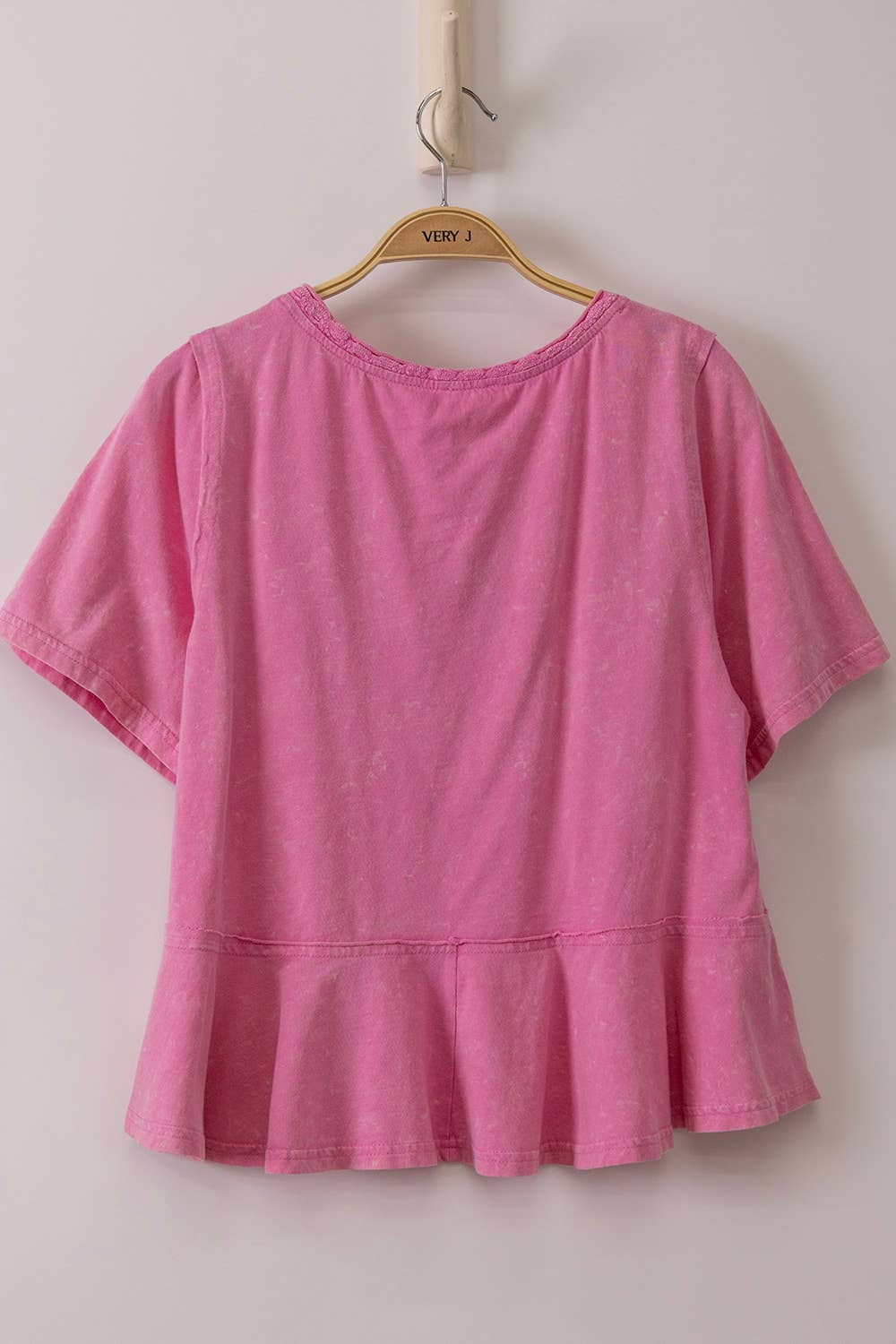NT12466-Lace Trim Detail Mineral Washed V-Neck Knit Top