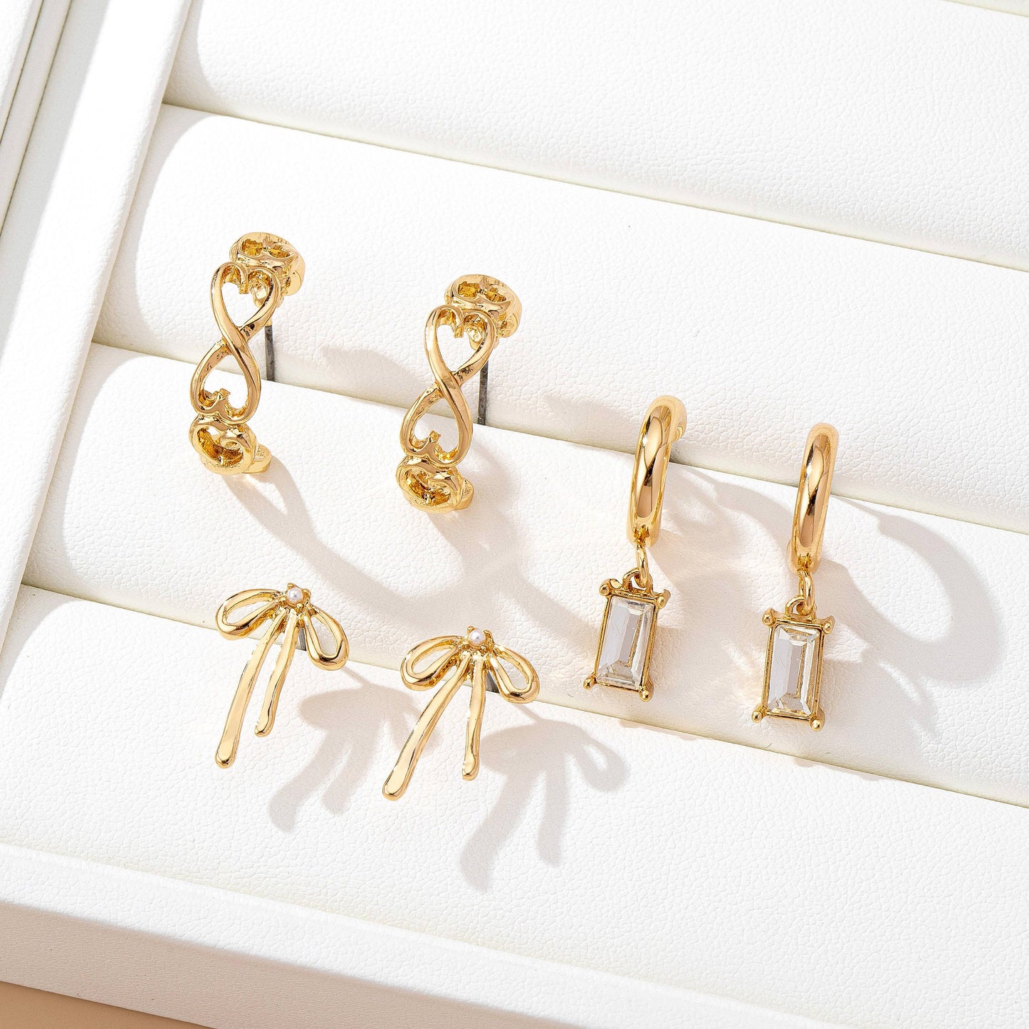 Baguette Stone Hoop, Bow Trio Earring Set | 80E61789 (Copy)