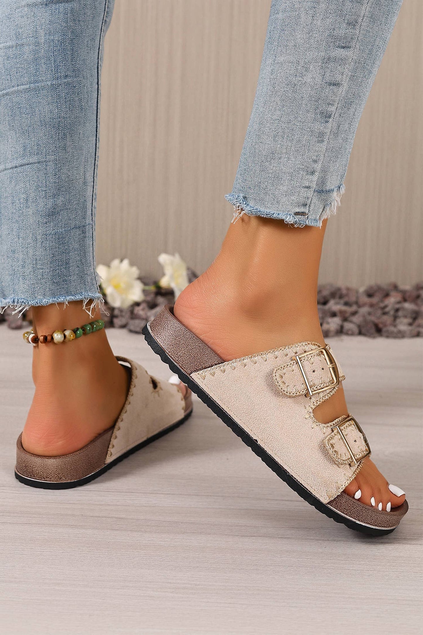 LAS Embroidered Retro Buckle Faux Suede Slippers (37-42)