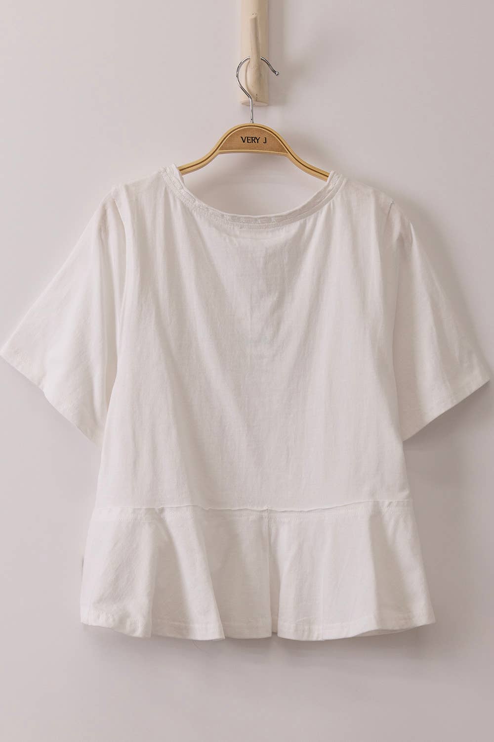 NT12466-Lace Trim Detail Mineral Washed V-Neck Knit Top