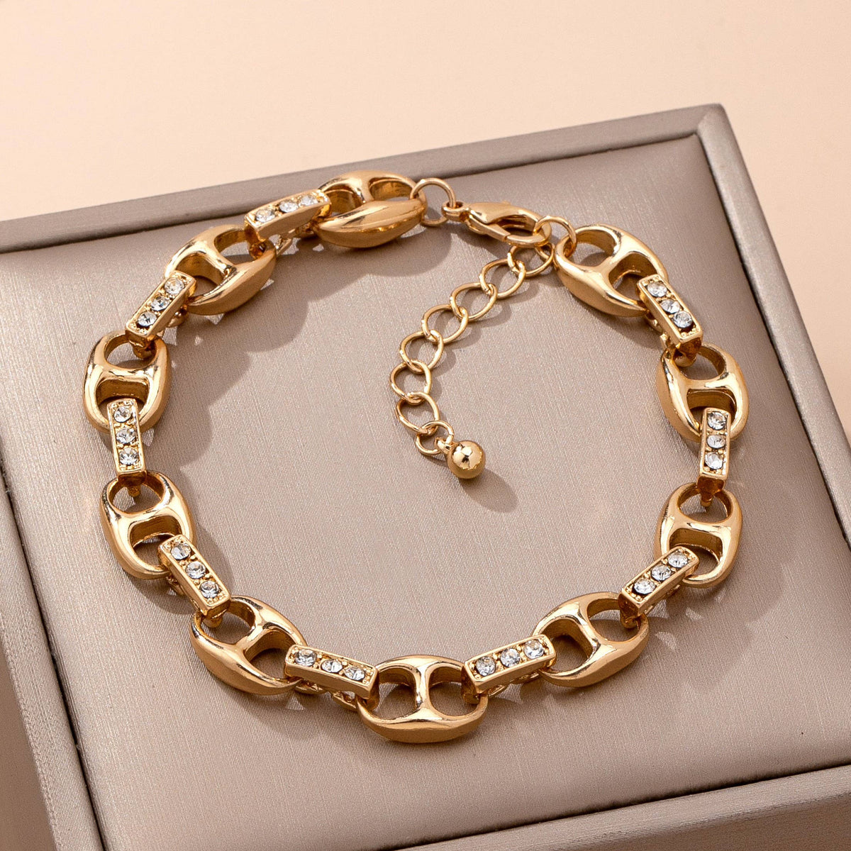 Sparkling Gold Link Chain Bracelet | 80B1657