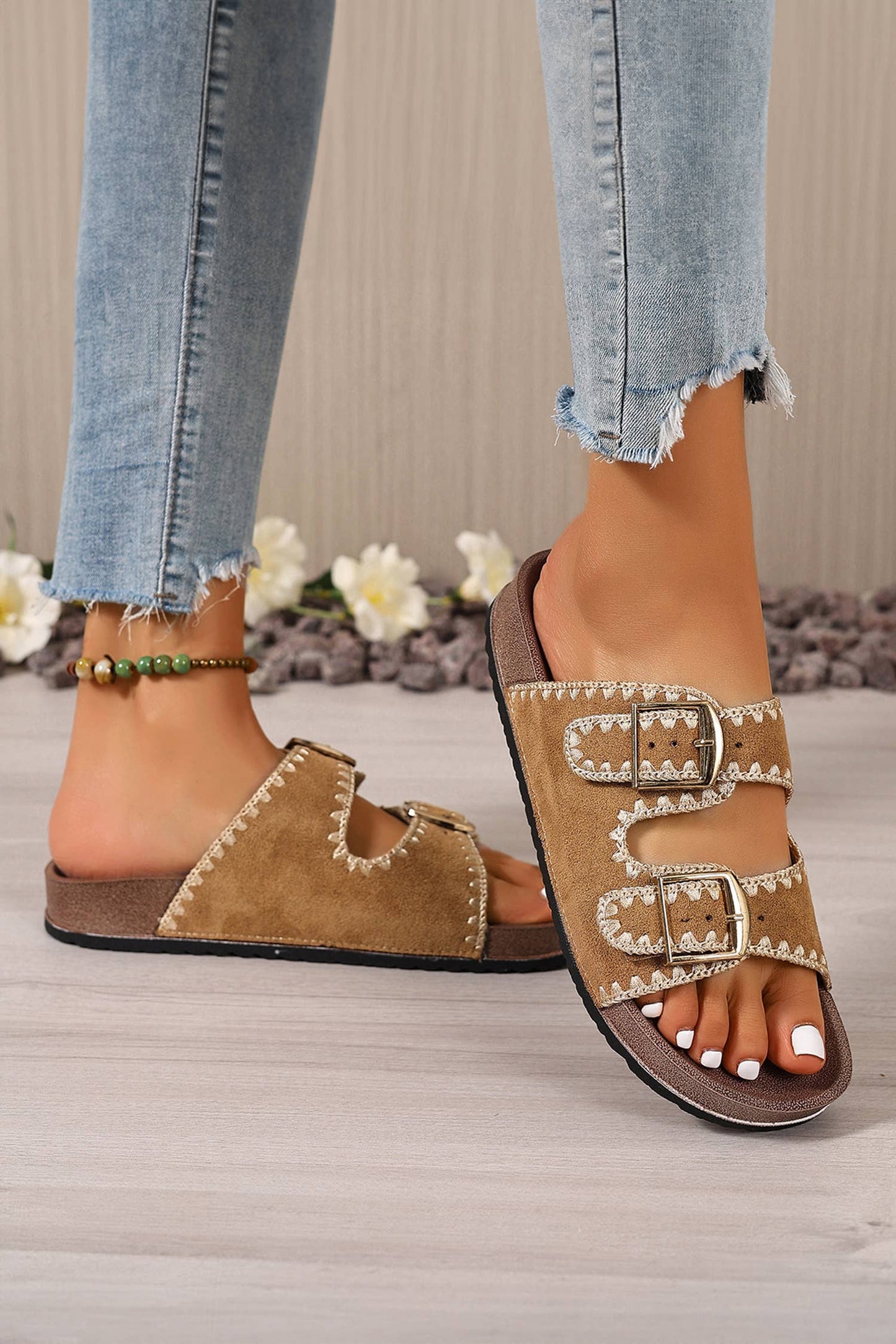 LAS Embroidered Retro Buckle Faux Suede Slippers (37-42)